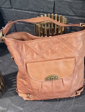 Vintage Fossil Women's Quilted Leather Hobo Bag in Tan